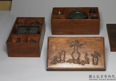 图片[2]-Rosewood box with ten bronzes and an illustrated album, Qing dynasty-China Archive